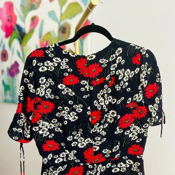 Madewell Hillside Daisies Peekaboo Sleeve Midi Dress - Picture 7 of 11